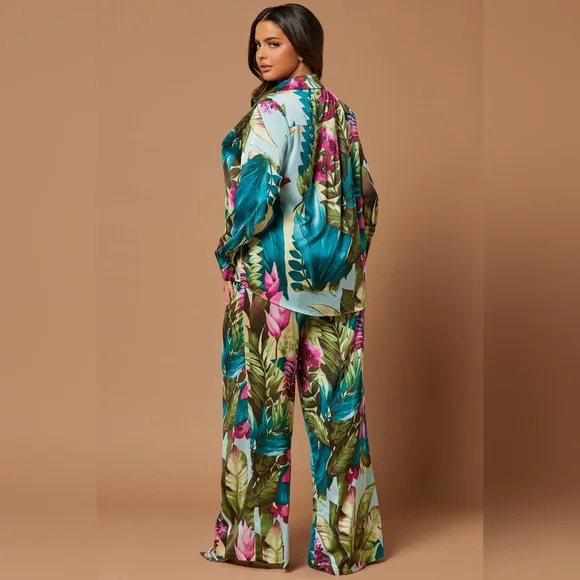 Fashion Nova Pant Set - Picture 8 of 9